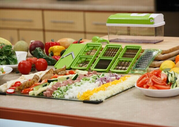 multi-functional vegetable slicer & mandoline set.